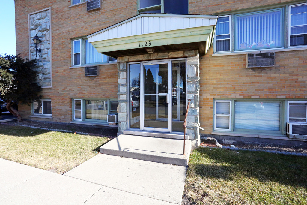 1123 N 33rd Ave Apartments Melrose Park, IL Apartments For Rent