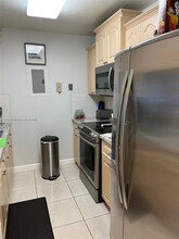 10135 NW 9th St Cir in Miami, FL - Foto de edificio - Building Photo
