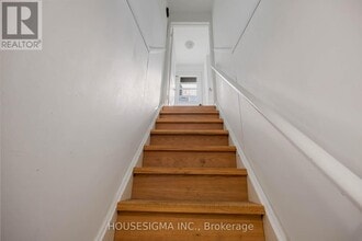 141 Orchard Heights Blvd in Aurora, ON - Building Photo - Building Photo