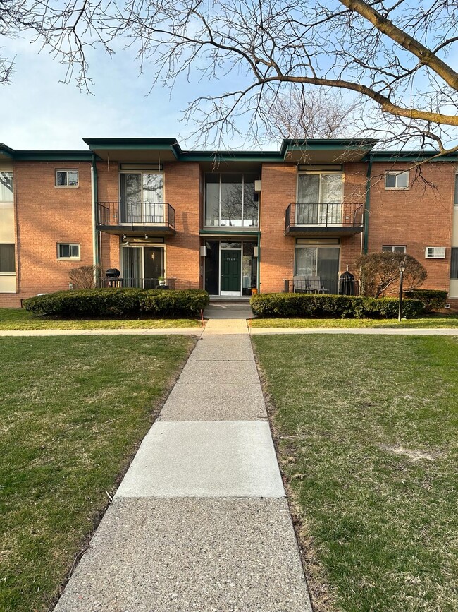 property at 1968 Axtell Dr