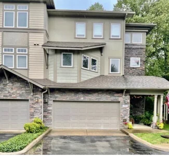 property at 320 Old Hickory Blvd