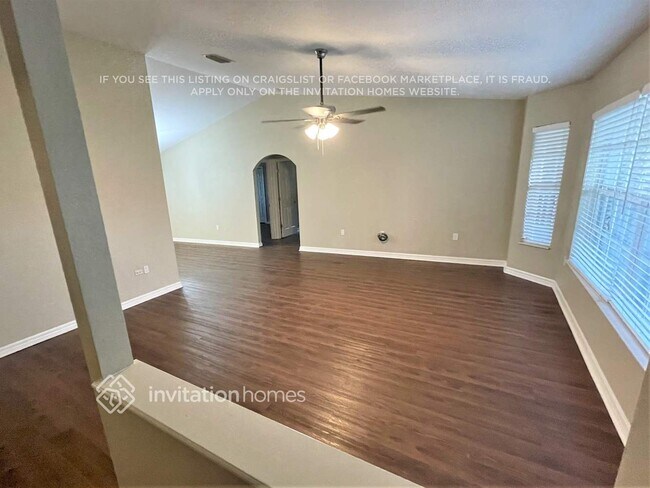 27077 Tierra Del Fuego Cir in Punta Gorda, FL - Building Photo - Building Photo