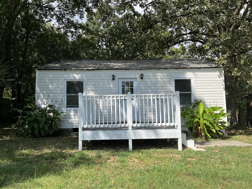 13 Virginia Ave in Rossville, GA - Foto de edificio