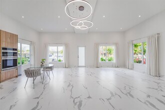 635 SW 9th St in Hallandale Beach, FL - Building Photo - Building Photo