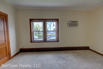 1726 9th St in Moline, IL - Building Photo - Building Photo