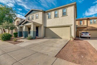 806 N 112th Dr in Avondale, AZ - Foto de edificio - Building Photo
