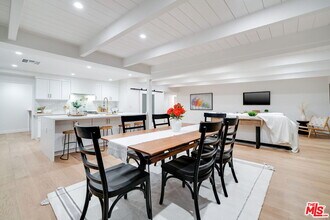 6044 Atoll Ave in Los Angeles, CA - Building Photo - Building Photo