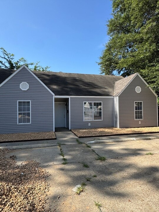 525 Plaza Ave in Trumann, AR - Building Photo