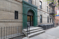 401 E 91st St in New York, NY - Foto de edificio - Building Photo