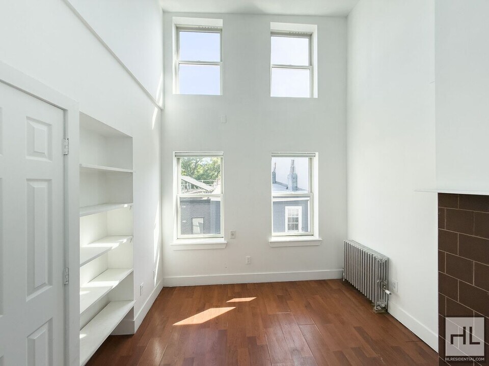 HARMAN STREET / Bushwick / 1-Bed (Flex 2) in Brooklyn, NY - Building Photo