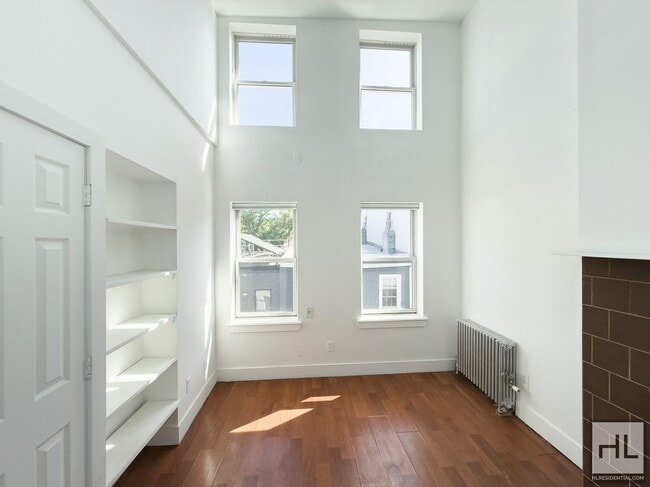 HARMAN STREET / Bushwick / 1-Bed (Flex 2)