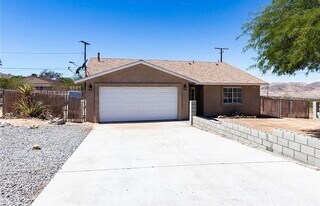 6548 Quail Spring Ave in Twentynine Palms, CA - Building Photo
