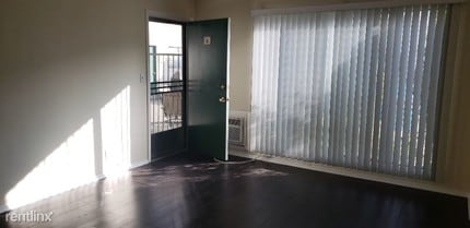 12931 Oxnard St in Los Angeles, CA - Building Photo - Building Photo