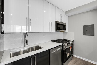 3950 N Lake Shore Dr in Chicago, IL - Foto de edificio - Building Photo