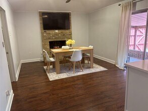 7338 Walling Ln in Dallas, TX - Building Photo - Building Photo