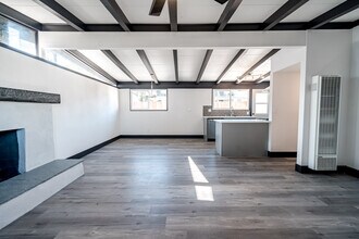 5131 Barstow St in San Diego, CA - Building Photo - Building Photo