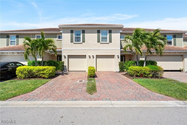 3725 Crofton Court in Ft. Myers, FL - Building Photo - Building Photo