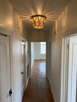 700 N Roan St, Unit 700 N Roan St unit 10 in Johnson City, TN - Building Photo