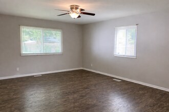 2656 W 60th St in Indianapolis, IN - Building Photo - Building Photo