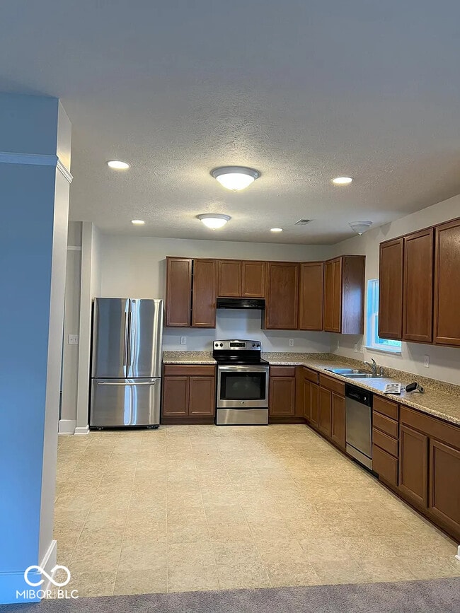 11218 Lucky Dan Dr in Noblesville, IN - Building Photo - Building Photo