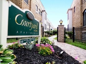 Courtyard at James in Syracuse, NY - Building Photo
