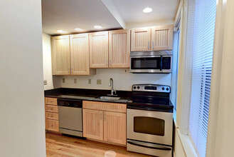 199 Commonwealth Ave, Unit B in Boston, MA - Building Photo - Building Photo