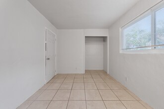 1210 NW 2nd St in Fort Lauderdale, FL - Building Photo - Building Photo