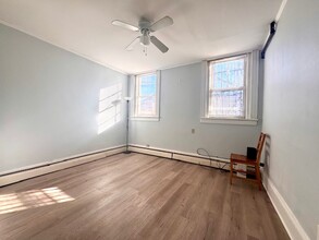 1736 Commonwealth Ave, Unit A in Newton, MA - Building Photo - Building Photo