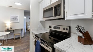 1408 Teasley Ln in Denton, TX - Building Photo - Building Photo