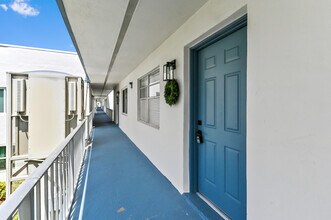 278 Normandy F in Delray Beach, FL - Building Photo - Building Photo