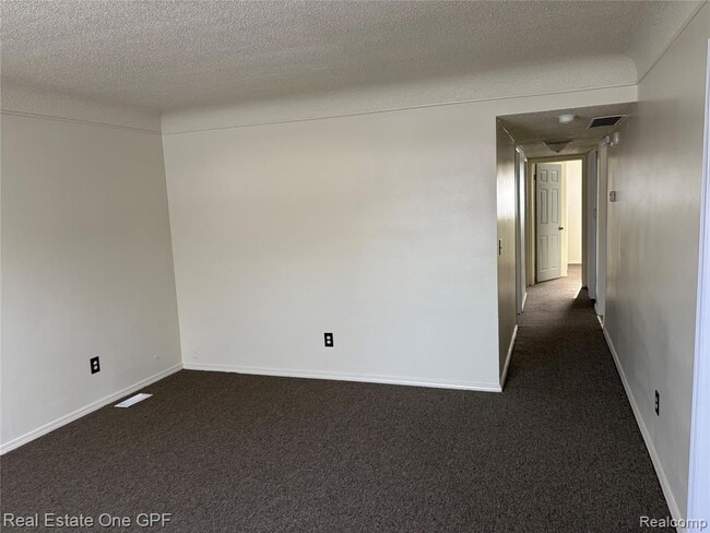 14960 Alberta Ave in Warren, MI - Building Photo - Building Photo