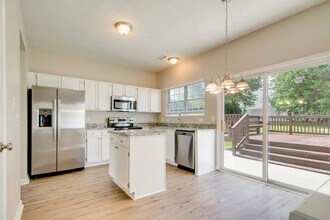 3003 Riverbrooke Dr in Raleigh, NC - Building Photo - Building Photo