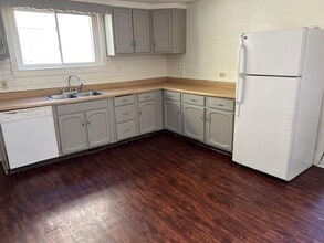 509 McKinley Ave in East Vandergrift, PA - Building Photo - Building Photo
