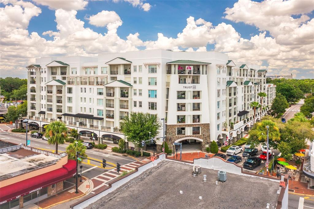 2305 Edgewater Dr in Orlando, FL - Building Photo