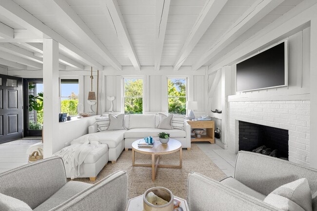 1 Doc Ryder Dr in Nantucket, MA - Building Photo - Building Photo