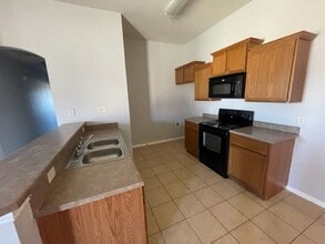 1912-2000 Prosperity Trail in McGregor, TX - Building Photo - Building Photo