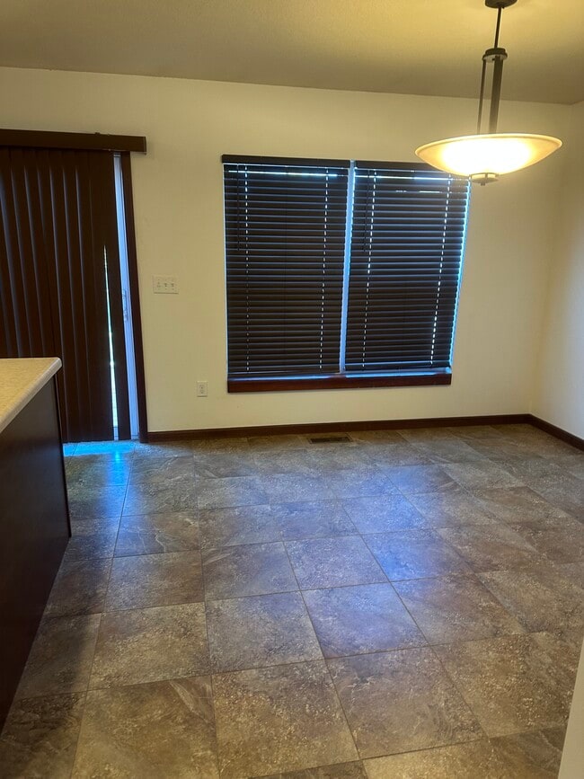 1256 Nicholas Ln, Unit 1256 in North Liberty, IA - Building Photo - Building Photo