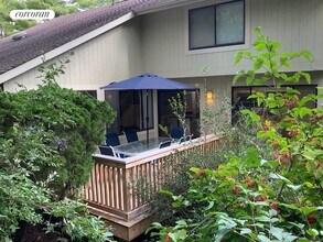 197 Treescape Dr in East Hampton, NY - Building Photo - Building Photo