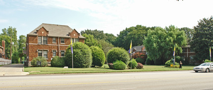 Stratford Place in Memphis, TN - Building Photo - Building Photo