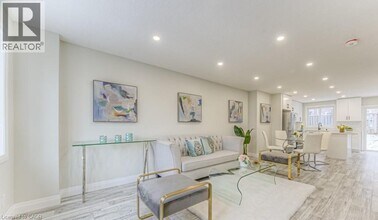 152 Overlea Dr in Kitchener, ON - Building Photo - Building Photo