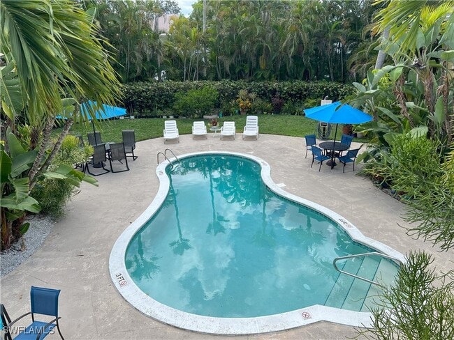 4290 Gulfstream Dr in Naples, FL - Building Photo - Building Photo