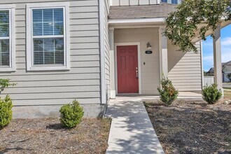100 Fabion St in Niederwald, TX - Building Photo - Building Photo