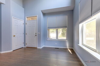 4225 Henry Way in Northbrook, IL - Building Photo - Building Photo