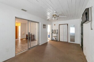 1914 W Walnut St in Tampa, FL - Building Photo - Building Photo