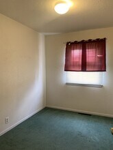 807 E Reynolds St in Laramie, WY - Building Photo - Building Photo