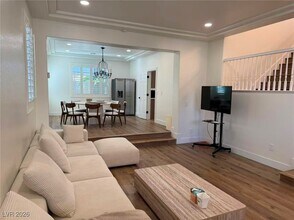 605 Runbridge St in Las Vegas, NV - Building Photo - Building Photo