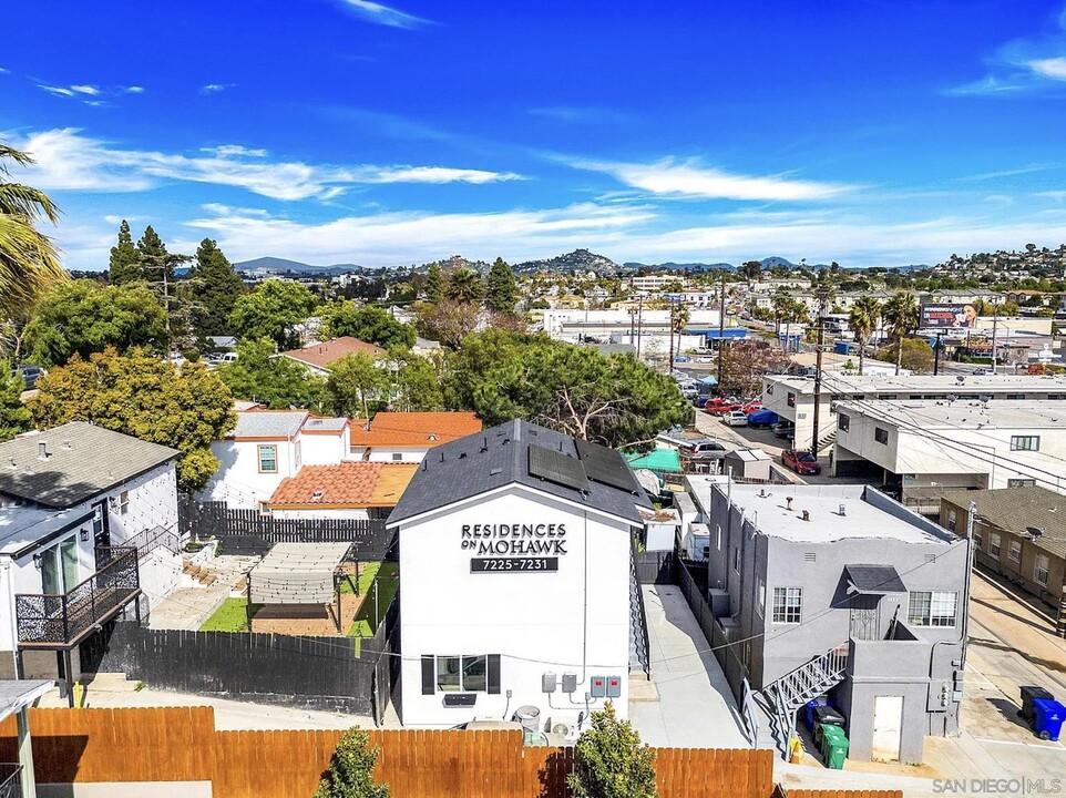 7229 Mohawk St in San Diego, CA - Building Photo