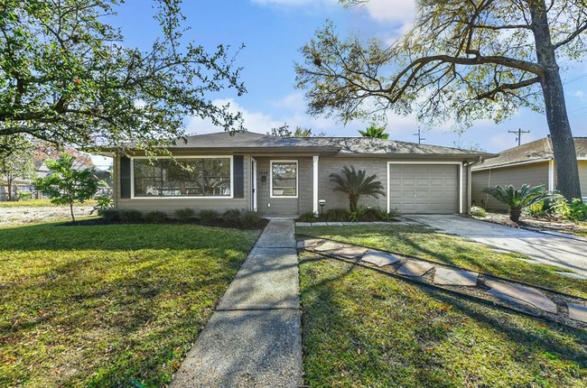1349 Martin St in Houston, TX - Building Photo - Building Photo