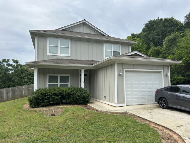 215 Northside Dr in Athens, GA - Building Photo - Building Photo