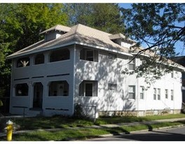 409-411 Wilbraham Rd in Springfield, MA - Building Photo